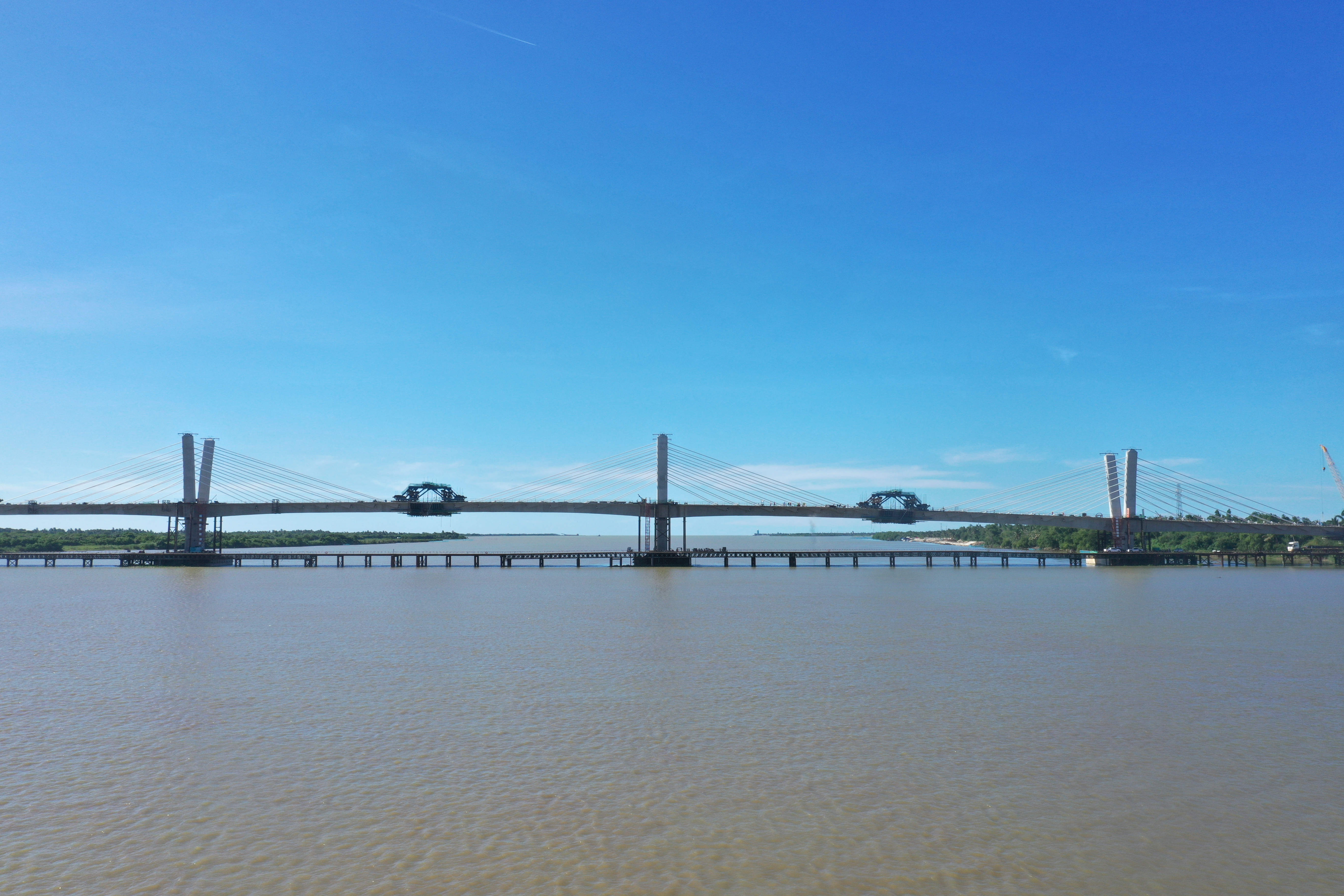 ?菲律賓卡馬拉尼甘大橋（在建）